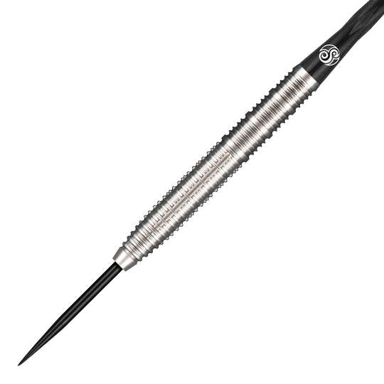 Das Bild zeigt einen Steeldart aus der Shot Pro Series, Bradley Brooks GEN2 mit 23 Gramm Gewicht. Der Dart hat ein silbernes, geriffeltes Barrel und eine schwarze Spitze.
