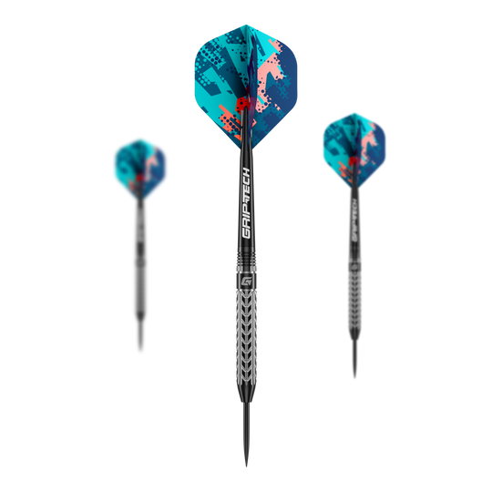 Lotki GOAT Traction ze stali wolframowej Das Bild zeigt drei GOAT Traction Tungsten Steeldarts mit bunten Flights in Blau- und Rottönen. Auf dem Mittelteil der Darts steht "GRIPTECH" geschrieben.