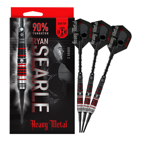 Harrow's Ryan Searle Heavy Metal Series 2 miękkie lotki Das Bild zeigt die "Harrows Ryan Searle Heavy Metal Series 2 Softdarts" mit einer Verpackung und drei Darts. Die Darts bestehen zu 90 % aus Wolfram und haben ein schwarzes und rotes Design mit Totenkopf-Motiv.