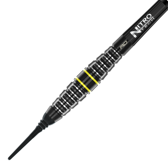 Czerwone strzałki Astraeus Q4X Torpedo Soft Darts - 20g Auf dem Bild ist der Red Dragon Astraeus Q4X Torpedo Softdart mit 20g Gewicht zu sehen. Der Dart hat ein schwarzes Design mit silbernen und gelben Akzenten sowie der Aufschrift "Nitro Tech".