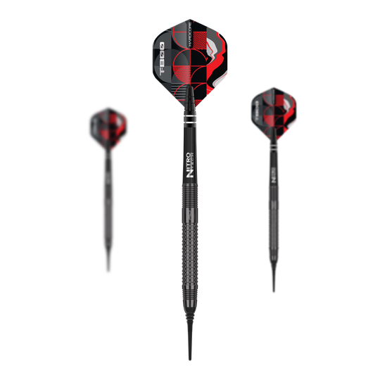 Miękkie lotki Red Dragon T-800 - 20g Das Bild zeigt drei Softdarts des Modells „Red Dragon T-800“ mit einem Gewicht von 20g. Die Flights sind schwarz-rot gemustert und auf dem Schaft steht „Nitro“.