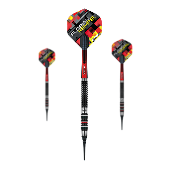 Miękkie rzutki Winmau Florian Hempel - 21g Das Bild zeigt drei Winmau Florian Hempel Softdarts mit einem Gewicht von 21g. Die Darts haben rote, schwarze und silberne Details sowie ein auffälliges Flights-Design.
