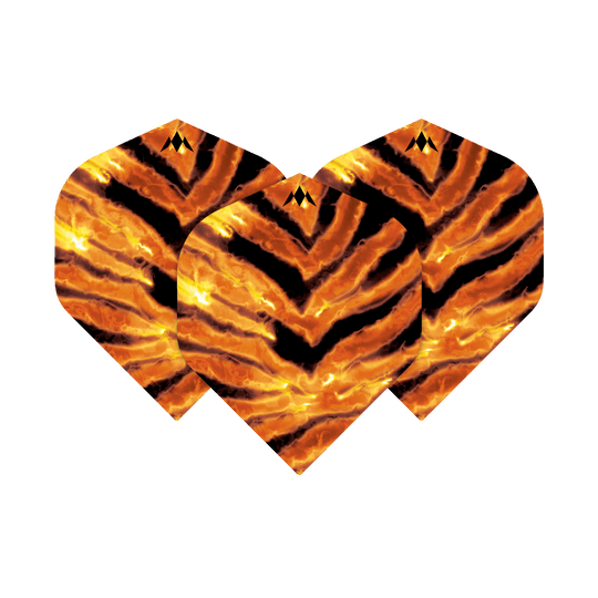 Misja Solo Javan No2 Standardowe loty Das Bild zeigt drei Dartflights mit einem auffälligen Tigerstreifen-Design in Orange und Schwarz. Es handelt sich um das Produkt "Mission Solo Javan No2 Standard Flights".