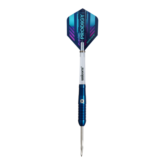 Unicorn Prodigy 02 Torpedo stalowe lotki Das Bild zeigt einen Unicorn Prodigy 02 Torpedo Steeldart. Der Dartpfeil hat blaue und silberne Farben mit einer spitzen Metallspitze und einem modernen Flight-Design.