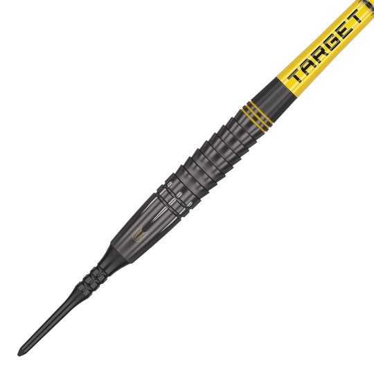Lotki Target Scott Williams Shaggy Black Soft Darts - 20g Das Bild zeigt einen schwarzen Softdart mit gelben Akzenten und der Aufschrift "TARGET". Es handelt sich um das Produkt "Target Scott Williams Shaggy Black Softdarts - 20g".
