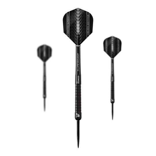 Stalowe lotki Harrows Supergrip Black Edition Das Bild zeigt drei schwarze Steeldarts der Marke Harrows Supergrip Black-Edition. Die Darts haben ein elegantes Design mit silbernen und schwarzen Akzenten.