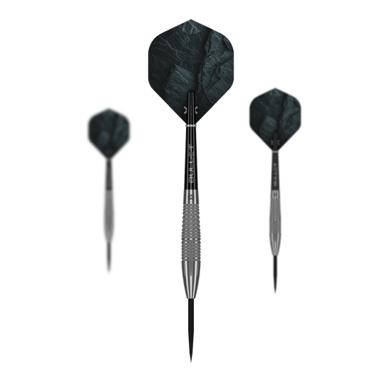 Stalowe lotki Bullet Monolith Bullet Monolith Steel Darts sind dargestellt. Es handelt sich um ein Set von Steeldarts aus der Bullet Monolith Serie.