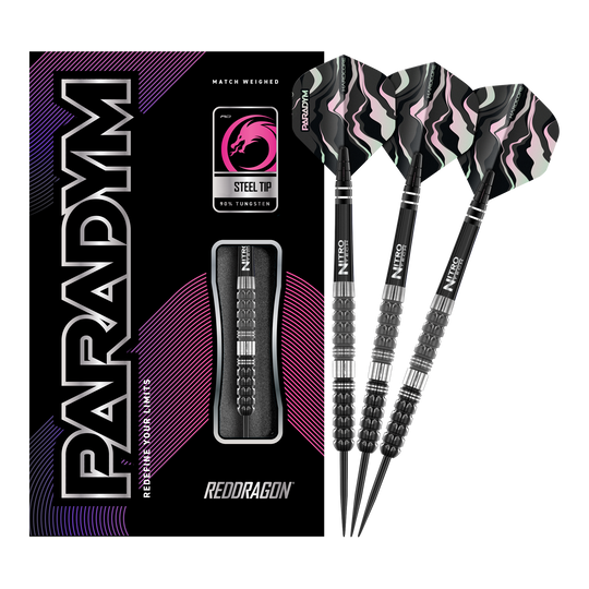 Rzutki Red Dragon Paradym Tapered Steel Das Bild zeigt das Produkt "Red Dragon Paradym Tapered Steeldarts" mit einer schwarzen Verpackung und drei Steeldarts. Die Darts haben schwarze, silberne und rosafarbene Details sowie auffällige Flights.