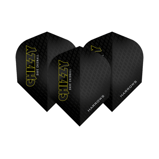 Das Bild zeigt drei Dartflights der Marke Harrows aus der Dave Chisnall Chizzy Series 3. Die Flights sind schwarz mit gelbem Schriftzug „CHIZZY“ und verfügen über ein dezentes Rautenmuster.