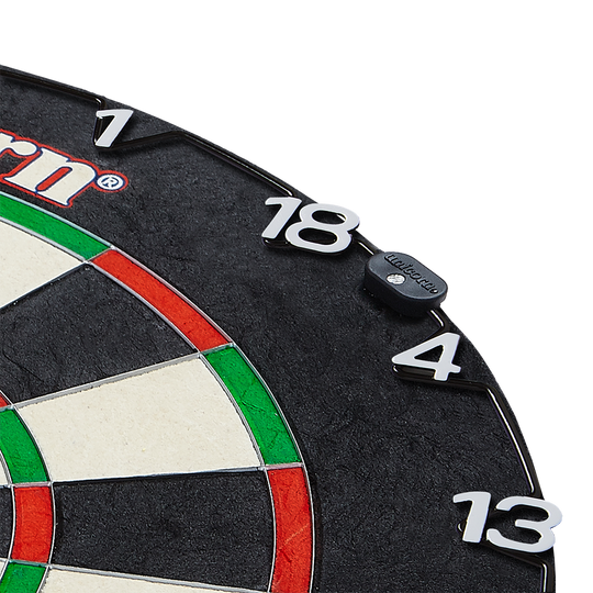 07890_Unicorn_Horizontal_Number_Ring_Zahlenring_1 Das Bild zeigt einen Ausschnitt einer Dartscheibe mit dem Produkt "Unicorn Horizontal Number Ring Zahlenring". Die Zahlen sind gut sichtbar und horizontal am Rand der Scheibe angebracht.