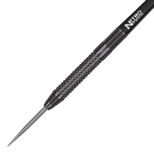 Red Dragon T-800 Steeldarts Das Bild zeigt einen Red Dragon T-800 Steeldart. Der Dartpfeil hat ein schwarzes, strukturiertes Griffstück und eine scharfe Metallspitze.