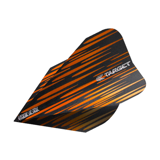 TG72_332380_Target_Vision_Ultra_Spectrum_Orange_Vapor_Flights_2 Das Bild zeigt ein Target Vision Ultra Spectrum Orange Vapor Flight. Das Flight ist schwarz mit orangefarbenen Streifen und dem Target-Logo bedruckt.