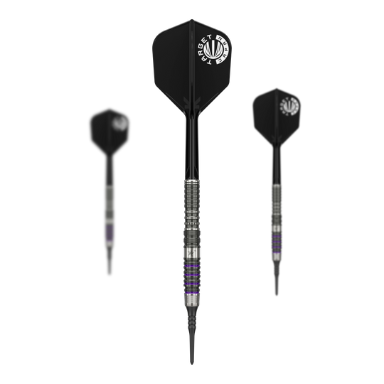 Das Bild zeigt drei Softdarts aus der Serie "Target Japan Prime Series Yuta Hayashi Sirius GEN3 MAX" mit einem Gewicht von 21,5g. Die Darts haben schwarze Flights mit weißem Aufdruck und einen silbernen, detailliert gearbeiteten Barrel.