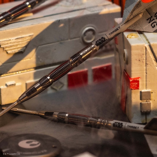 Stalowe lotki Swiss Point firmy Target Star Wars X-Wing Das Bild zeigt die Target Star Wars X-Wing Swiss Point Steeldarts. Dieses Produkt hat ein spezielles Star Wars X-Wing Motiv.