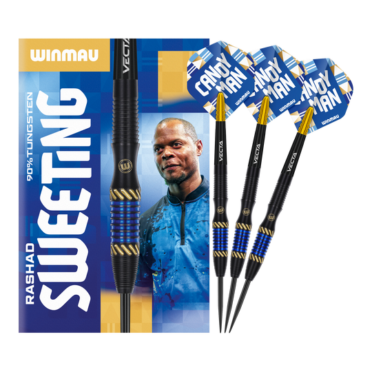 Auf dem Bild sind die Winmau Rashad Sweeting Steeldarts - 24g zu sehen. Die Verpackung zeigt ein Porträt von Rashad Sweeting und die drei Darts sind mit blauen und goldenen Akzenten gestaltet.