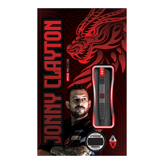 Die Abbildung zeigt die Verpackung der "Red Dragon Jonny Clayton Hiraeth Steeldarts". Auf der Verpackung sind ein Porträt von Jonny Clayton sowie ein stilisierter roter Drache abgebildet.
