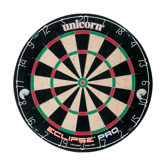Tarcza do darta Unicorn Eclipse Pro Das Bild zeigt die Unicorn Eclipse Pro Dartscheibe. Sie hat ein klassisches Design mit deutlich sichtbaren Zahlen und farbigen Segmenten.