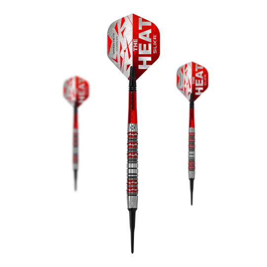 Harrow's Damon Heta Series 3 miękkie lotki Das Bild zeigt drei Softdarts der Marke Harrows Damon Heta Series 3. Die Darts sind überwiegend rot und silber und tragen die Aufschrift "THE HEAT".