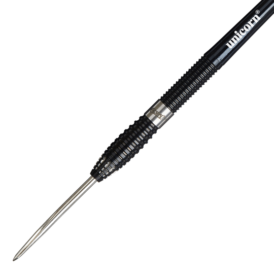 Das Bild zeigt einen Unicorn Contender Owen Roelofs Steeldart mit einem Gewicht von 22g. Der Dartpfeil ist überwiegend schwarz mit silbernen Metallteilen und einem geriffelten Griff.