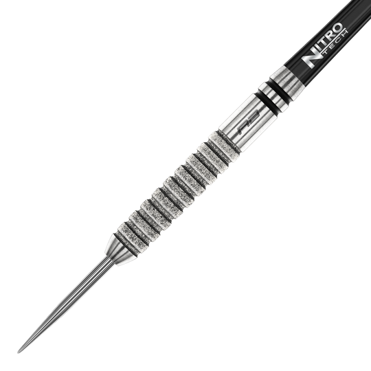 Steeldarts Red Dragon Gian Van Veen Tour Edition - 22g Dies ist der Red Dragon Gian Van Veen Tour Edition Steeldart mit einem Gewicht von 22g. Der Dart hat eine silberne, geriffelte Oberfläche und eine scharfe Spitze.