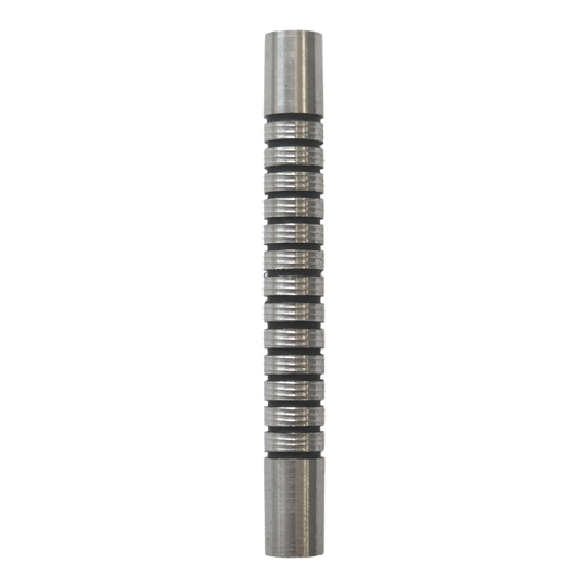 Beczki McDart Black Ring Softdart - 18 g Abgebildet ist ein McDart Black Ring Softdart Barrels - 18g. Es handelt sich um einen schwarzen Dart-Barrel mit Ringstruktur.