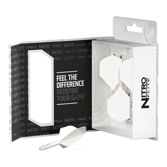 Das Bild zeigt die Red Dragon Nitroflite White Shaft White Flights No2. Es handelt sich um Dart-Flights und Shafts in Weiß.