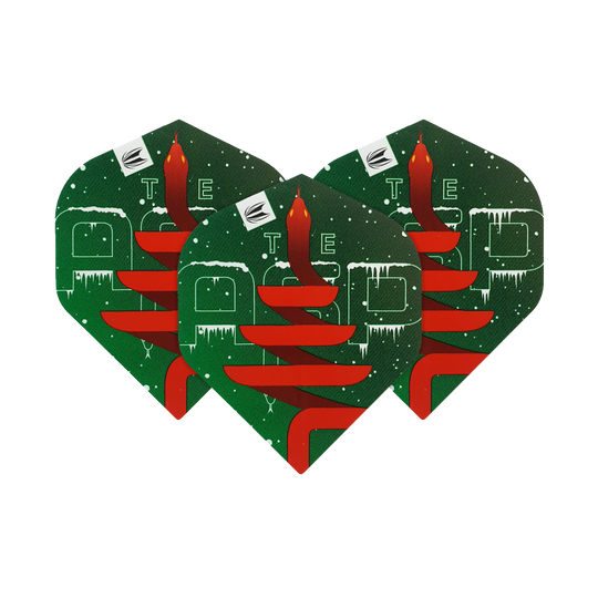 WF-2_Target_Merry_Christmas_Flights_Nathan_Aspinall_1GLyEdOe6OTql5 Das Bild zeigt drei grüne Dart-Flights mit Weihnachtsmotiv aus der "Target Merry Christmas Flights Nathan Aspinall" Serie. Auf den Flights ist eine rote Kerze mit Schneeverzierung und festlichen Elementen abgebildet.