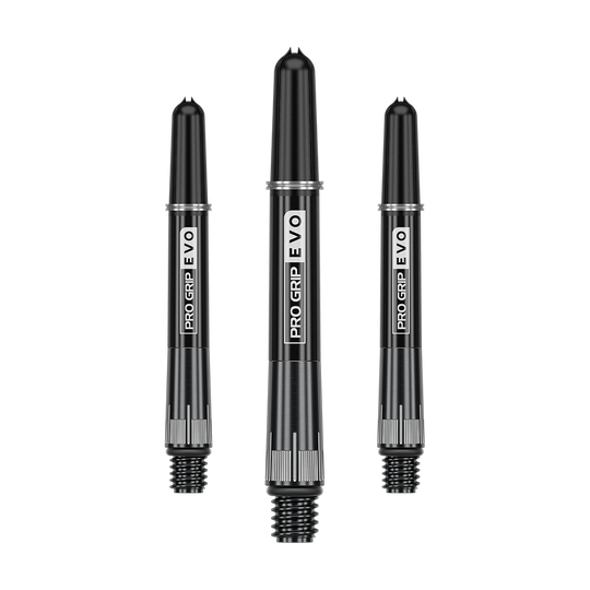 Das Bild zeigt drei schwarze Dartschäfte mit der Aufschrift „Pro Grip EVO“. Sie sind in einer Reihe angeordnet und haben ein modernes, metallisches Design.