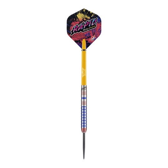 Auf dem Bild ist ein Steeldart der Marke Bulls NL, Modell "Ricky Evans Rapid Edition One", zu sehen. Der Dart hat bunte Flights mit dem Schriftzug "RAPID Ricky Evans" und ein auffälliges Griffdesign in Silber, Blau und Rot.