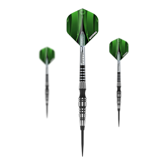 Das Bild zeigt drei Steeldarts des Modells "Winmau Sniper Special Edition V2". Die Darts haben grüne Flights und ein silber-schwarzes, geriffeltes Barrel.