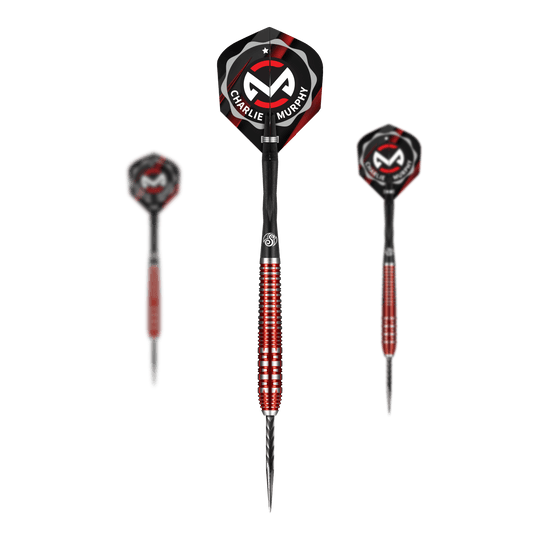 Das Bild zeigt drei Steeldarts aus der Shot Collab Pro Series Charlie Murphie, 23g. Die Darts sind schwarz und rot gestaltet und tragen den Namen "Charlie Murphie" auf den Flights.