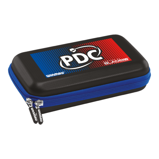 Etui na lotki Winmau PDC Das Bild zeigt ein Winmau PDC Dartcase mit einem auffälligen blauen und roten Design auf dem Deckel. Das Etui hat einen blauen Reißverschluss und bietet Schutz für Dart-Zubehör.