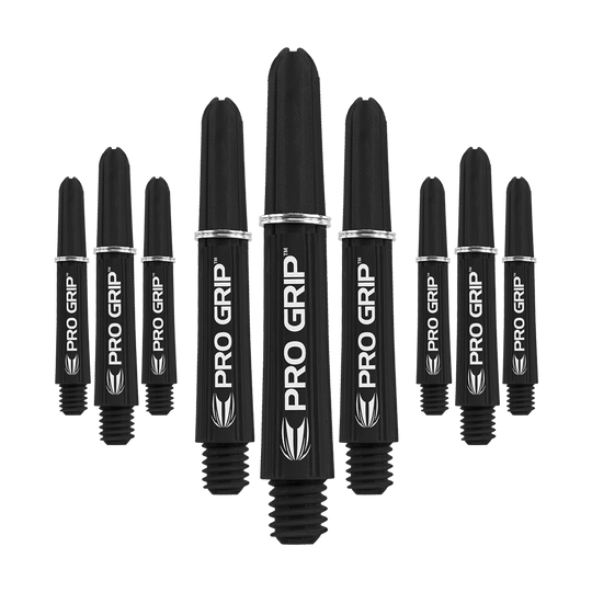 Wałki Target Pro Grip - 3 zestawy - czarne Das Bild zeigt neun schwarze Dartschäfte mit der Aufschrift "PRO GRIP". Die Schäfte sind in drei 3er-Sets nebeneinander angeordnet.