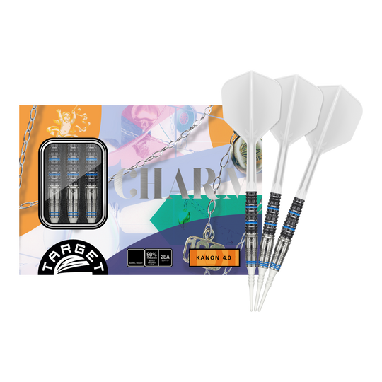 Das Bild zeigt das Produkt "Target Japan Airi Hirano Charm Kanon GEN4 Softdarts - 17,5g" mit einer farbenfrohen Verpackung. Drei Softdarts mit weißen Flights sind neben der Verpackung abgebildet.
