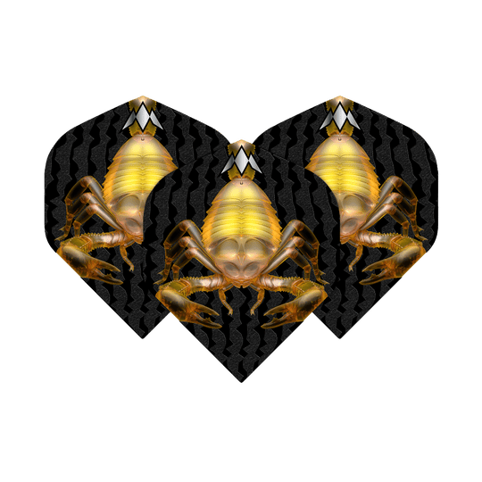 Misja Solo Scorpion nr 2 Standardowe loty Das Bild zeigt drei Dart-Flights mit einem auffälligen Skorpion-Design auf schwarzem Hintergrund. Die Flights sind Teil des Produkts "Mission Solo Scorpion No2 Standard Flights".