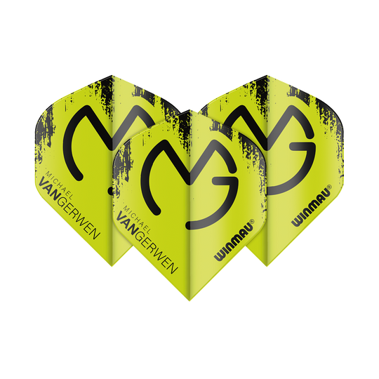 6900-232_Winmau_Mega_MvG_Black_Green_Standard_Flights_1HG5GO8oLmVFvp Das Bild zeigt vier gelb-grüne Winmau Mega MvG Black Green Standard Flights für Dartpfeile. Auf den Flights stehen die Namen „Michael Van Gerwen“ und „Winmau“.