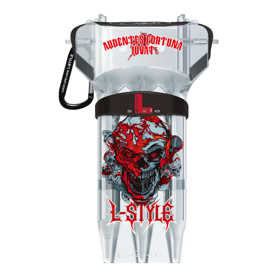 Etui na lotki Krystal One Ryan Searle V4 w stylu L, przezroczyste, białe Das Bild zeigt das L-Style Krystal One Ryan Searle V4 Clear White Dartcase. Es handelt sich um ein durchsichtiges Dartcase zur sicheren Aufbewahrung von Dartpfeilen.