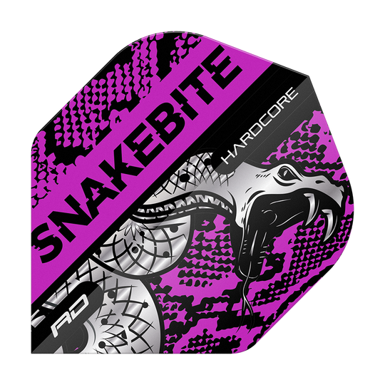 TF6566_Red_Dragon_Hardcore_Snakebite_Coiled_Snake_Purple_Standard_Flights_1z3BPmg7UKG0zS Dieses Bild zeigt ein Dart-Flight mit dem Namen "Red Dragon Hardcore Snakebite Coiled Snake Purple Standard Flights". Das Design ist lila, schwarz und silbern mit einer auffälligen Schlange und der Aufschrift "SNAKEBITE" und "HARDCORE".