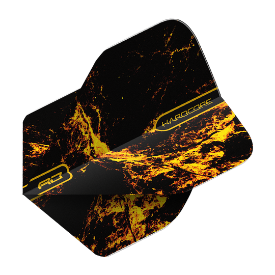 TF6634_Red_Dragon_Hardcore_Radical_Golden_Strike_Standard_Flights_2AFDAK6hntDCpK Das Bild zeigt ein Dart-Flight mit einem auffälligen, goldgelben und schwarzen Design. Auf dem Flight stehen die Wörter "HARDCORE" und "RD" in gelber Schrift.