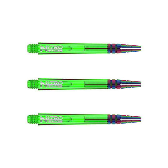 C609_Nitro_Ionic_Medium_Green_Shafts Das Bild zeigt drei grüne RedDragon Nitrotech Ionic Shafts, die nebeneinander liegen. Sie sind lang und haben am Ende eine mehrfarbige Spitze.